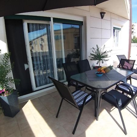 3 Bedroom Apartment With Terrace And Free Parking Split Bagian luar foto