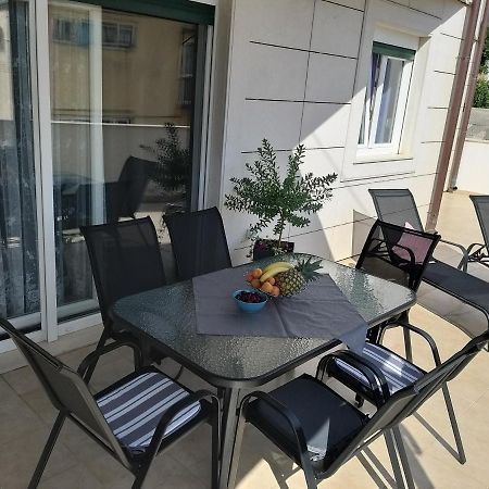 3 Bedroom Apartment With Terrace And Free Parking Split Bagian luar foto