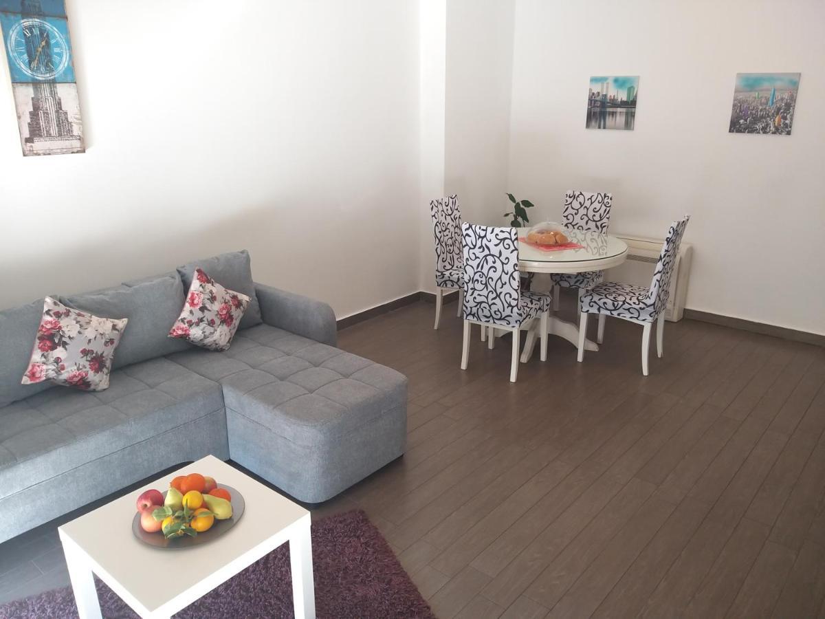 3 Bedroom Apartment With Terrace And Free Parking Split Bagian luar foto