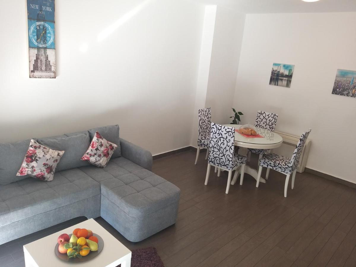 3 Bedroom Apartment With Terrace And Free Parking Split Bagian luar foto