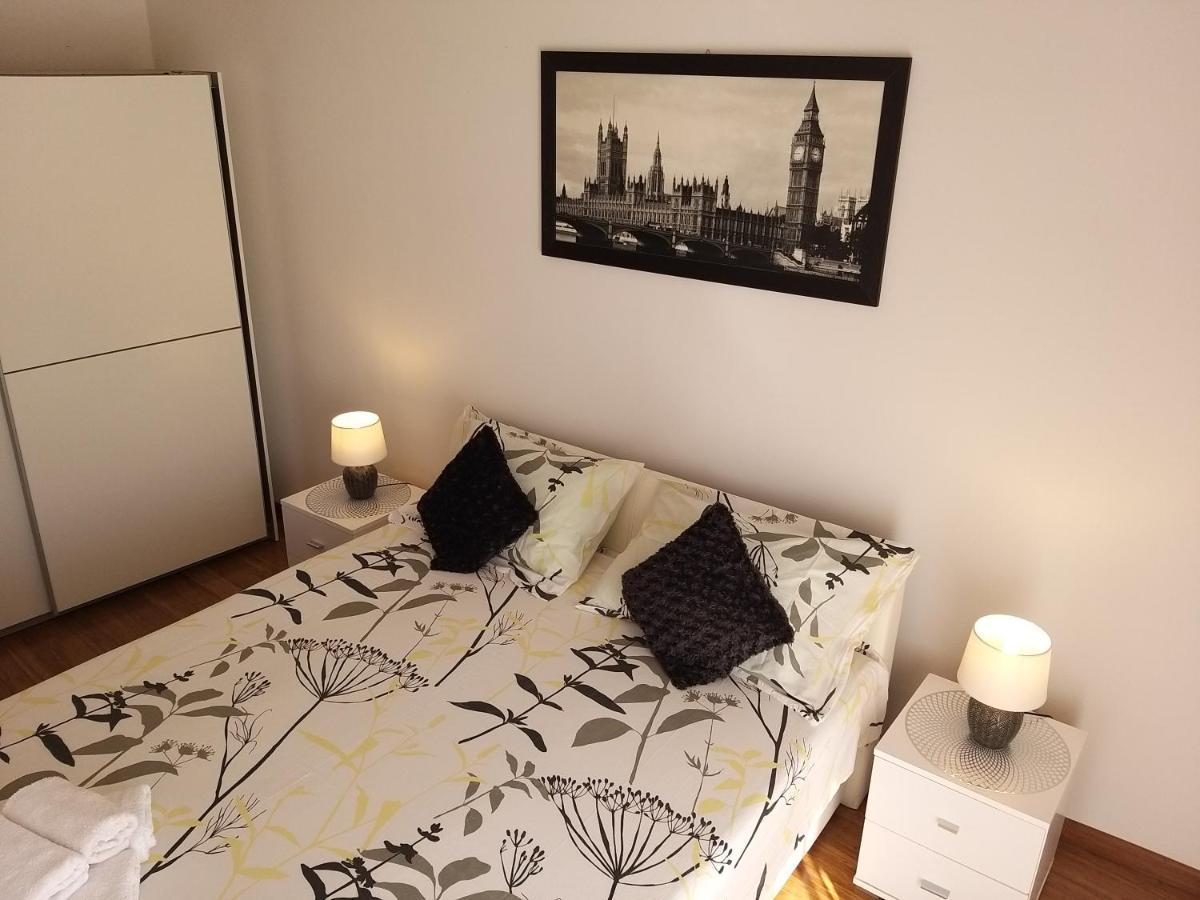 3 Bedroom Apartment With Terrace And Free Parking Split Bagian luar foto